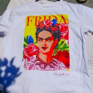 T-shirt white, Size M, print of Frida Khal